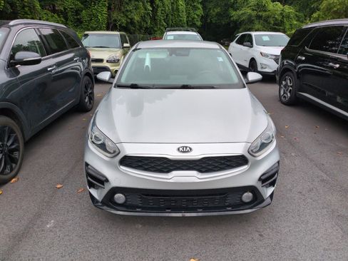Used 2019 Kia Forte LXS FWD image 2