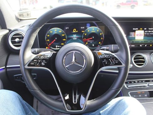 Used 2023 Mercedes-Benz E 350 4MATIC Sedan image 35