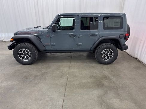 Used 2025 Jeep Wrangler Unlimited Rubicon image 27