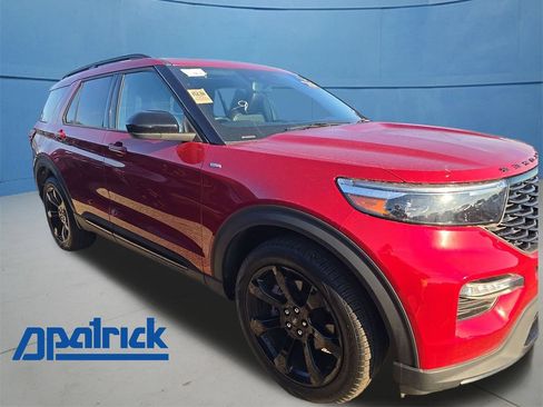 Used 2024 Ford Explorer ST-Line w/ Class IV Trailer Tow Package AWD/4WD image 1