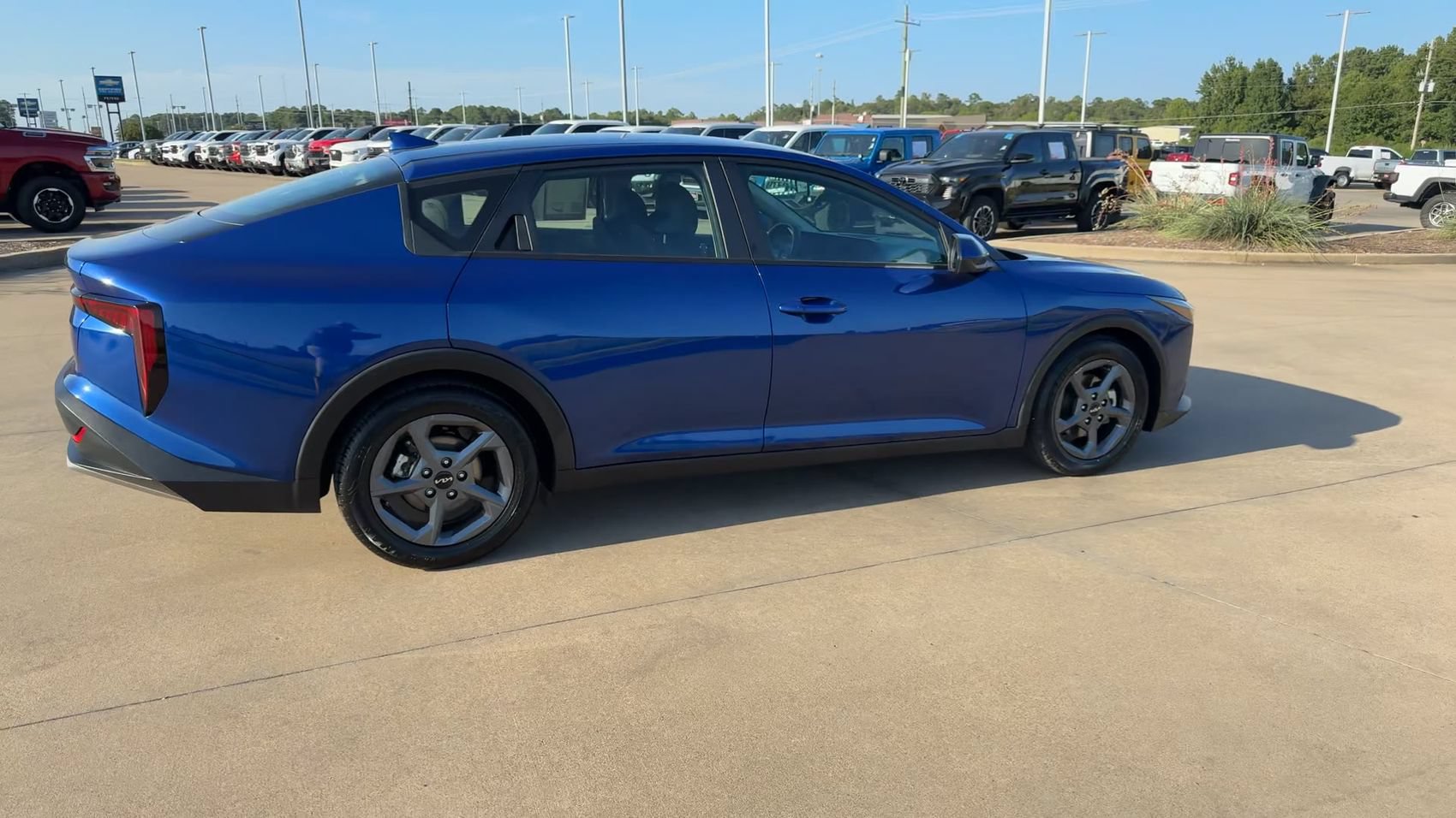 Used 2025 Kia K4 FWD image 8