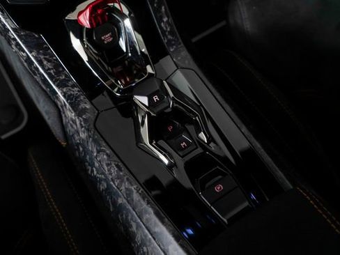 Used 2018 Lamborghini Huracan Performante image 21