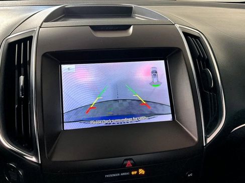 Used 2020 Ford Edge ST image 21