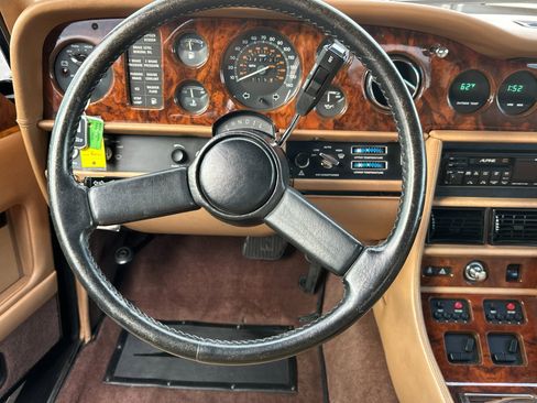 Used 1986 Rolls-Royce Corniche image 14