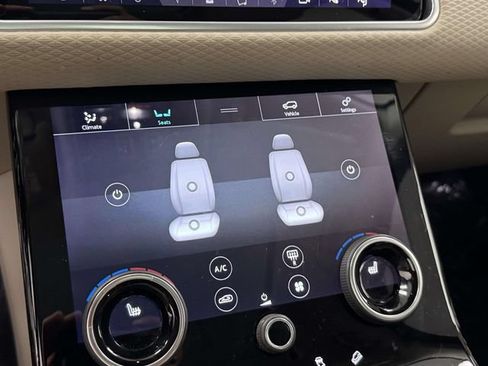 Used 2019 Land Rover Range Rover Velar R-Dynamic SE AWD/4WD image 46