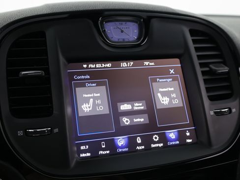 Used 2022 Chrysler 300 S RWD image 32