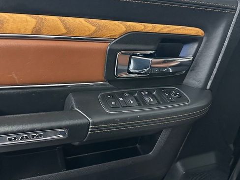 Used 2018 RAM 1500 Laramie Longhorn w/ Convenience Group image 9