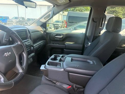 Used 2019 Chevrolet Silverado 1500 Custom Trail Boss w/ Custom Convenience Package AWD/4WD image 10