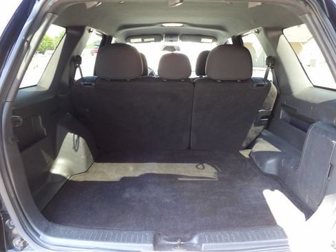 Used 2010 Ford Escape XLT AWD/4WD image 7
