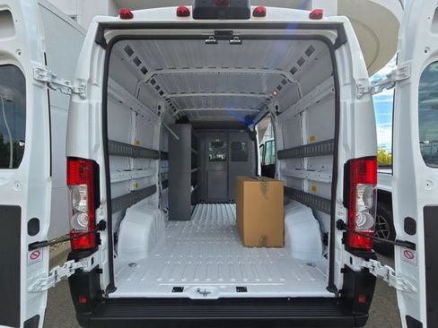 Used 2025 RAM ProMaster 2500 FWD image 23
