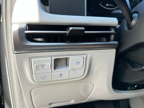 New 2026 Hyundai Tucson Limited image 14