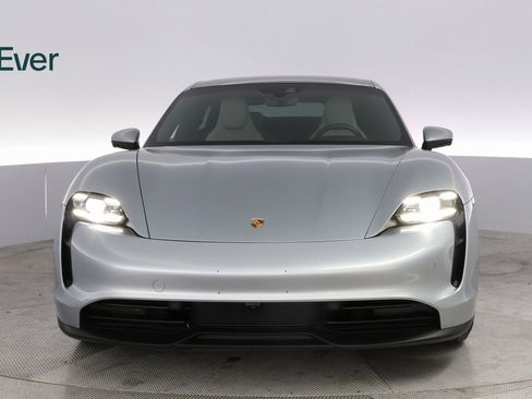 Used 2020 Porsche Taycan 4S image 3