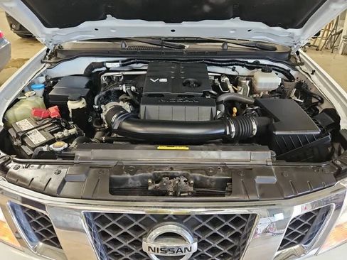 Used 2021 Nissan Frontier SV RWD image 9