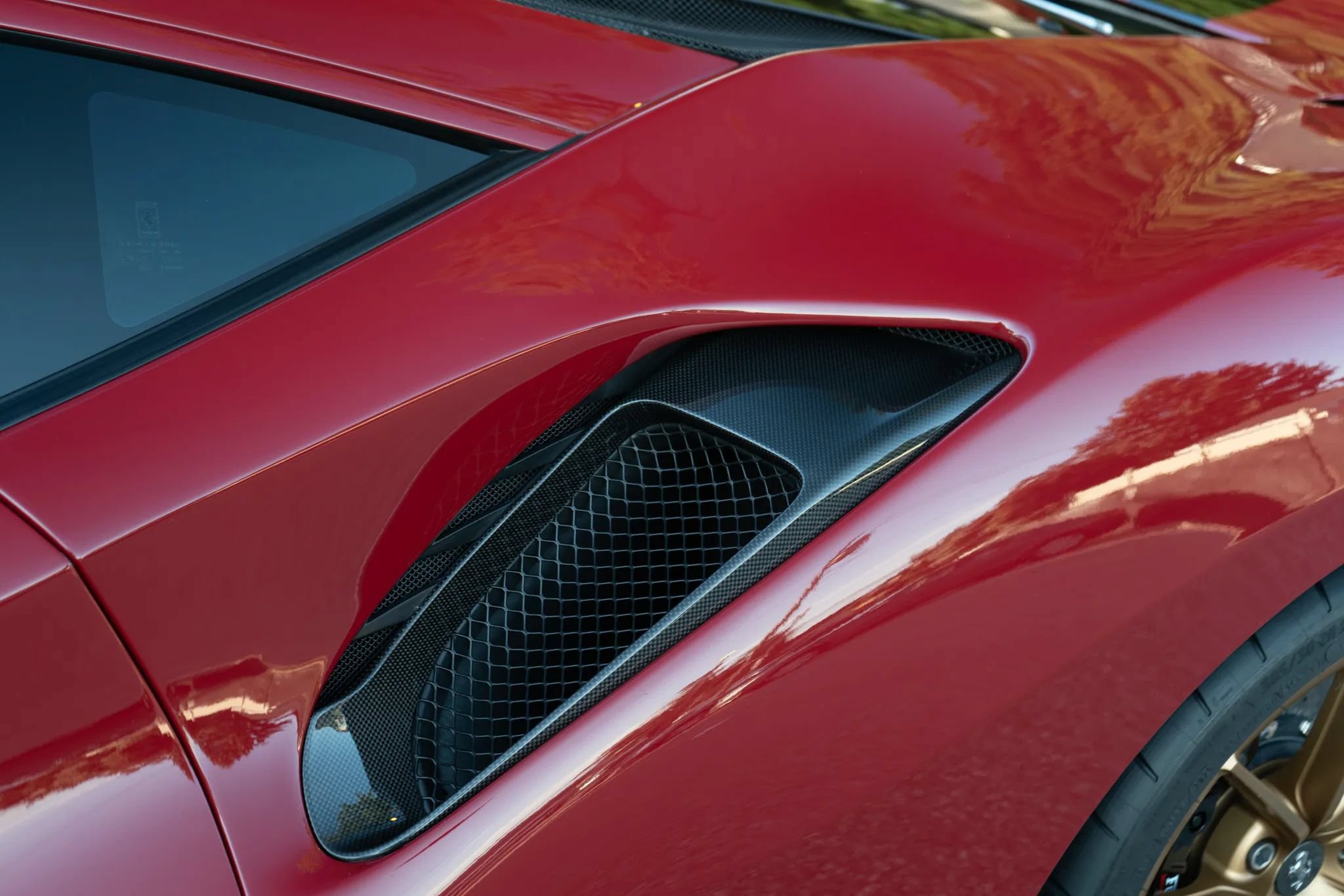 Used 2020 Ferrari 488 Pista Coupe RWD image 76
