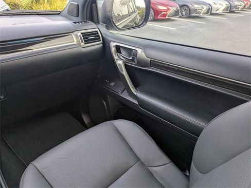 Certified 2023 Lexus GX 460 Premium w/ Premium Plus Package image 18