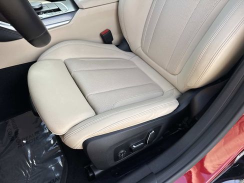 Certified 2025 BMW M440i image 17