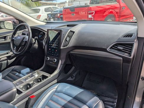 Used 2024 Ford Edge SEL w/ Sport Appearance Package image 13