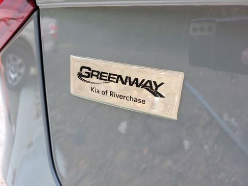 Certified 2025 Kia Carnival EX FWD image 10