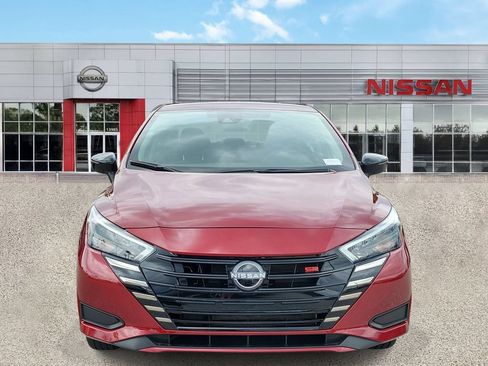 Used 2025 Nissan Versa SR w/ Trunk Package FWD image 2