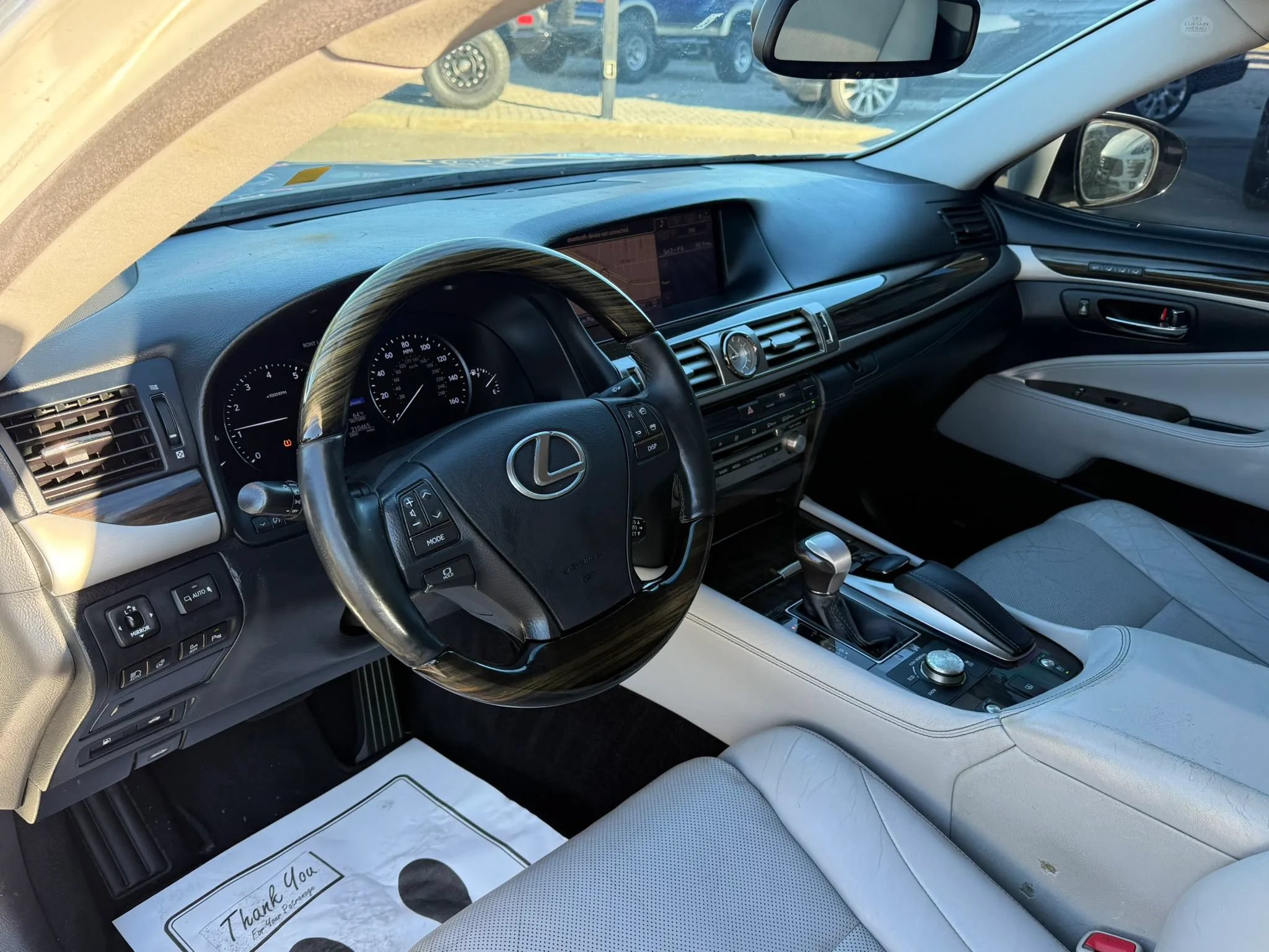 Used 2013 Lexus LS 460 AWD w/ Comfort Pkg image 7