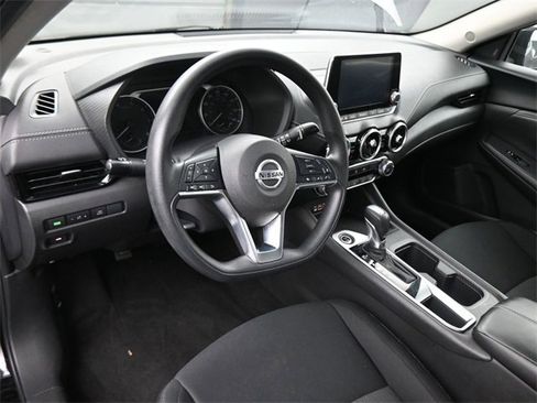 Used 2023 Nissan Sentra SV image 18