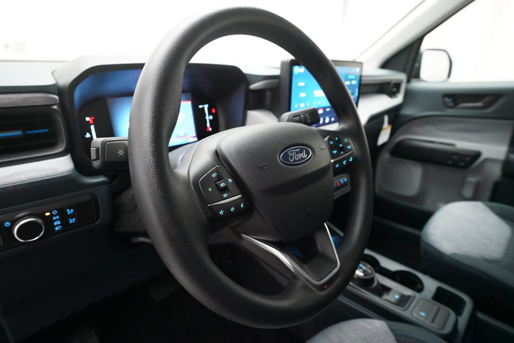 Used 2025 Ford Maverick XLT w/ Equipment Group 301A AWD/4WD image 8