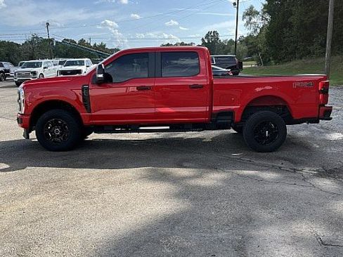 Used 2025 Ford F250 XL w/ STX Appearance Package AWD/4WD image 4