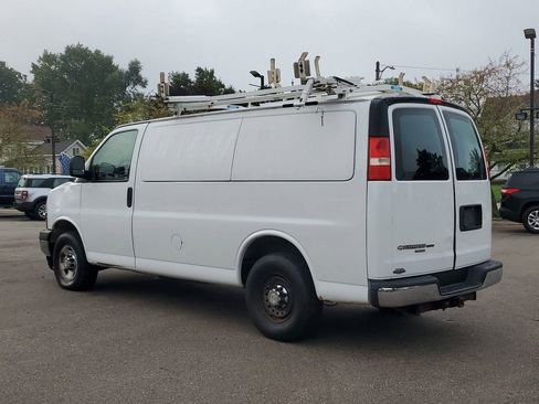 Used 2014 Chevrolet Express 2500 w/ Express Access Plus Package image 4