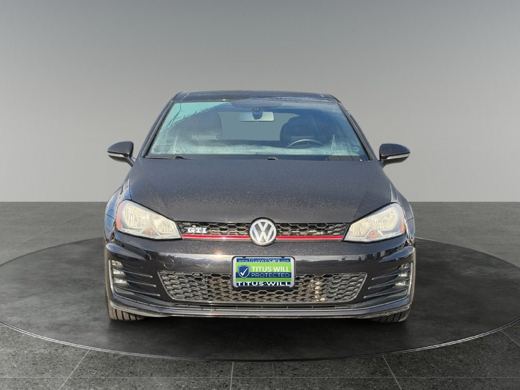 Used 2015 Volkswagen GTI SE FWD image 2