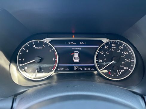 Used 2025 Nissan Sentra SV FWD image 38