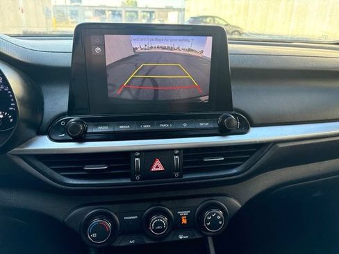 Certified 2023 Kia Forte LXS FWD image 15