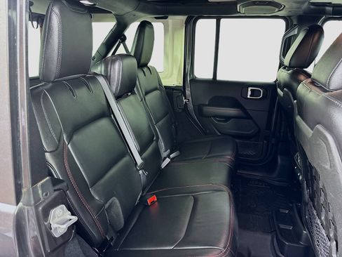 Used 2019 Jeep Wrangler Unlimited Rubicon AWD/4WD image 25