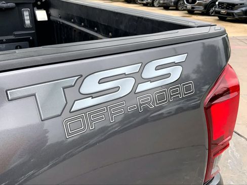 Used 2021 Toyota Tacoma SR w/ SR Convenience Package RWD image 10