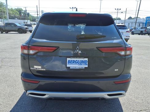 Used 2024 Mitsubishi Outlander SE AWD/4WD image 5