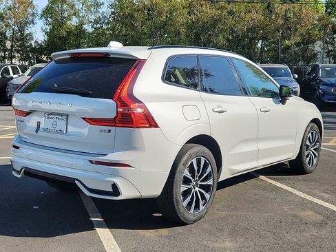 Used 2024 Volvo XC60 B5 Core w/ Protection Package Premier AWD/4WD image 6