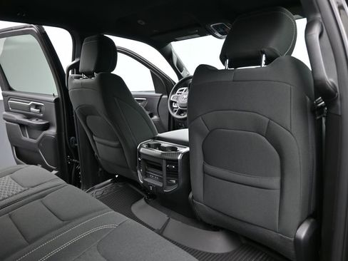 New 2026 RAM 1500 4x4 Crew Cab image 29