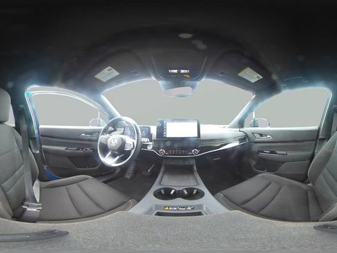Used 2024 Honda Prologue EX image 9