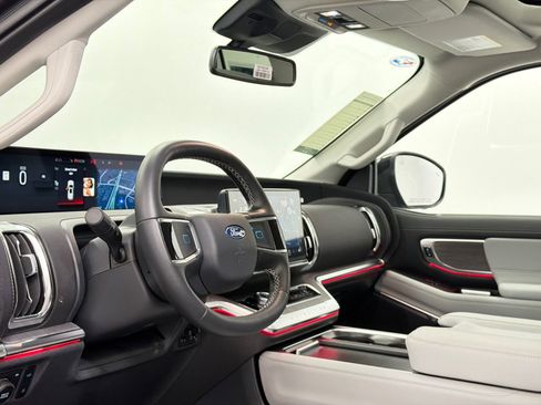 New 2026 Ford Expedition Platinum w/ Platinum Ultimate Package image 15