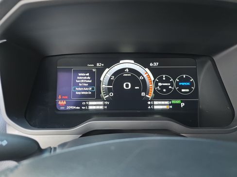 Used 2024 Toyota Tundra Limited w/ Power Package AWD/4WD image 18
