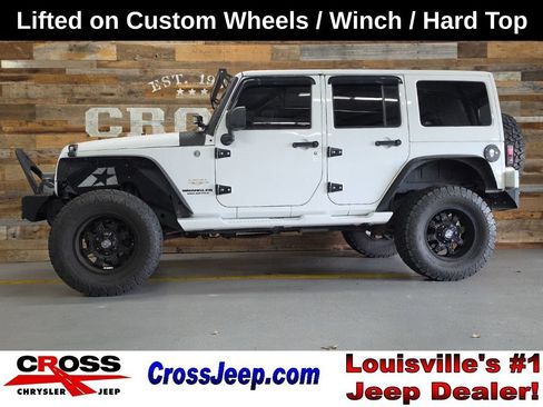 Used 2013 Jeep Wrangler Unlimited Sahara w/ Connectivity Group AWD/4WD image 12