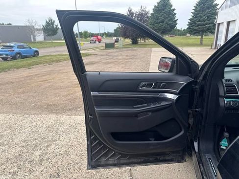 Used 2016 Ford Explorer Sport w/ Equipment Group 401A AWD/4WD image 22