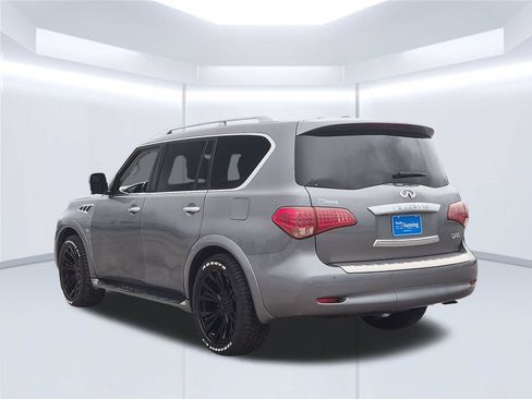 Used 2017 INFINITI QX80 4WD w/ Driver Assistance Package image 3
