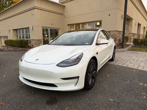 Used 2022 Tesla Model 3 Long Range image 3