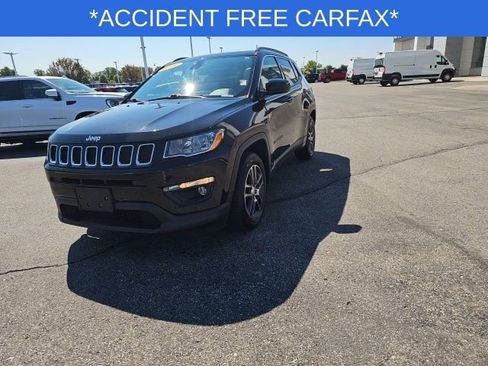 Used 2019 Jeep Compass Latitude w/ Popular Equipment Group image 6