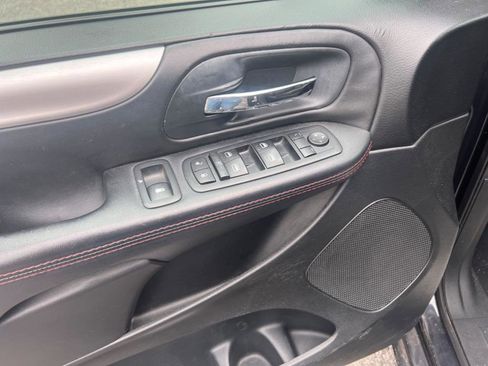 Used 2014 Dodge Grand Caravan R/T w/ Safety Sphere Group image 9