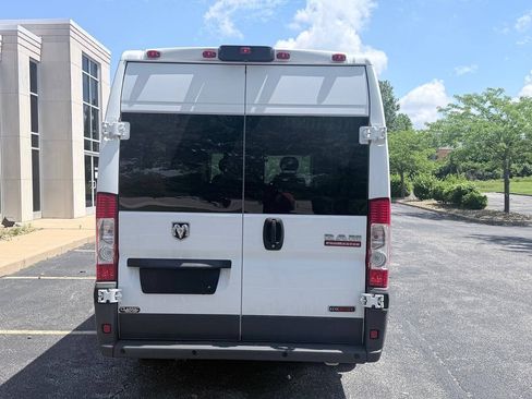 Used 2016 RAM ProMaster 3500 w/ Premium Appearance Group FWD image 7