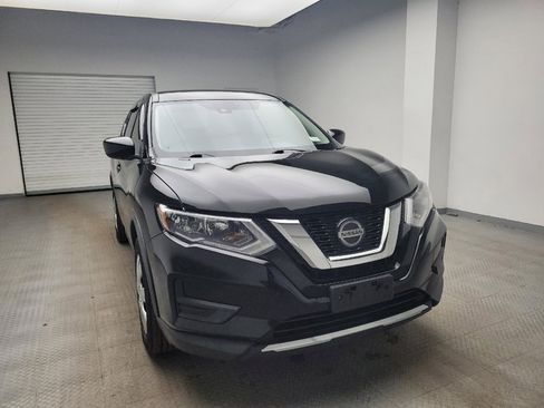Used 2019 Nissan Rogue S image 14