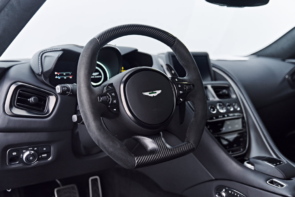 Used 2023 Aston Martin DBS Coupe RWD image 2
