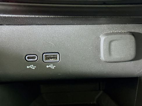 Used 2025 Buick Encore GX Preferred image 25