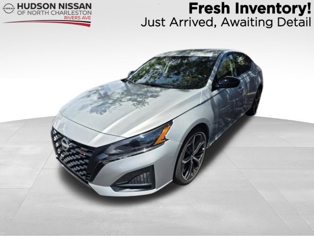 Used 2025 Nissan Altima 2.5 SR FWD image 1